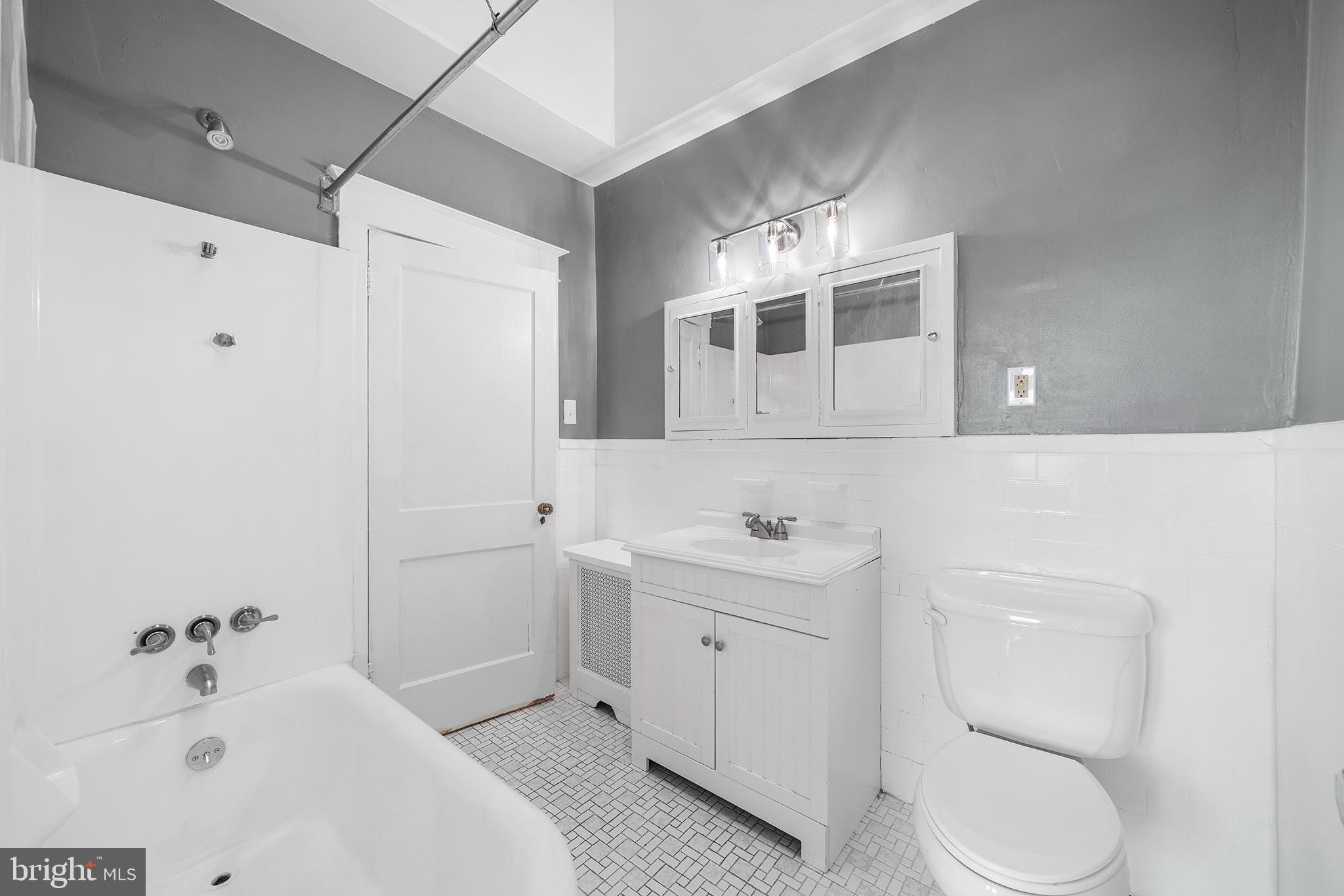 6630 Boyer Street Philadelphia, PA 19119 - Photo 29 of 31