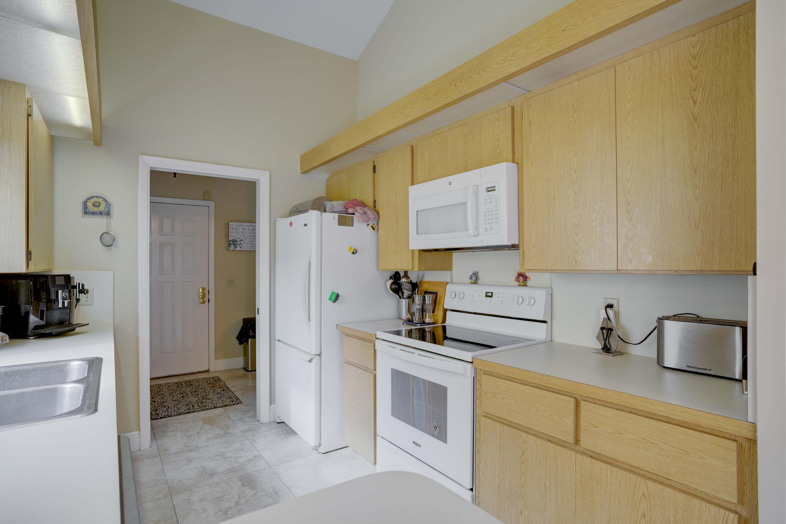 143 Cape Pointe Circle Jupiter, FL 33477 - Photo 13 of 41 39__mlp7578_79_80_81_82