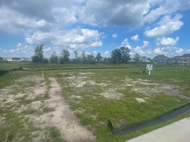 $905,000 | 4729 131st Avenue Northeast, Blaine, MN 55449