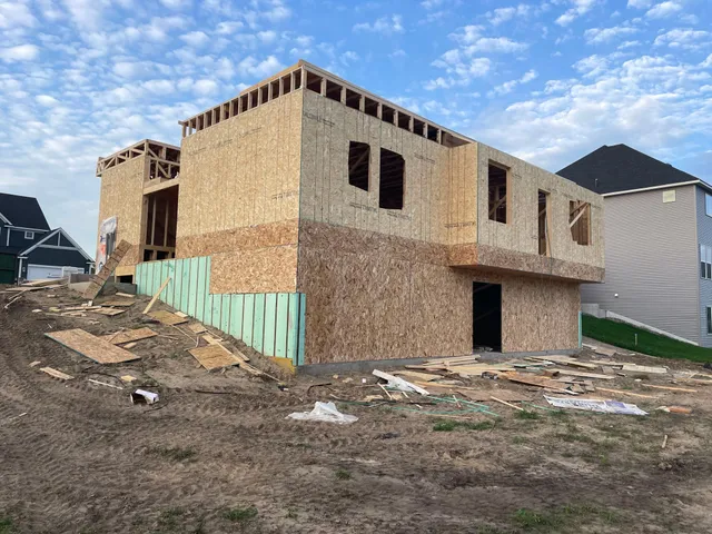 $905,000 | 4729 131st Avenue Northeast, Blaine, MN 55449