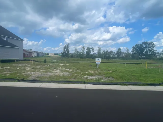 $905,000 | 4729 131st Avenue Northeast, Blaine, MN 55449