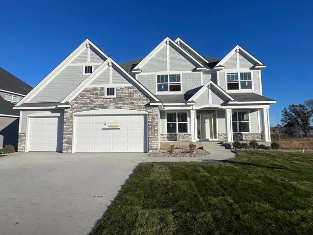 $905,000 | 4729 131st Avenue Northeast, Blaine, MN 55449