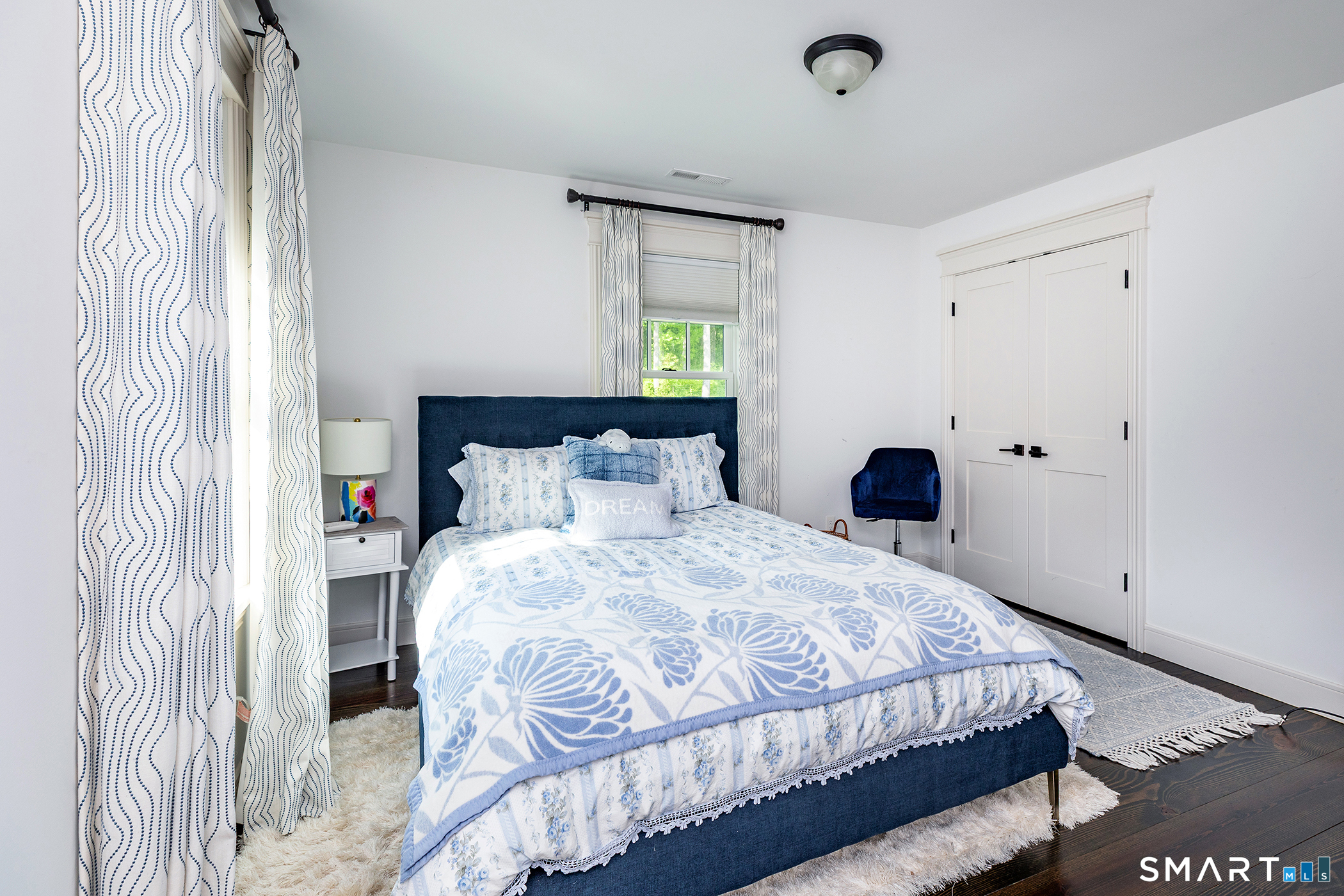18 Ranney Hill Road Roxbury, CT 06783 - Photo 23 of 34 En-suite bedroom