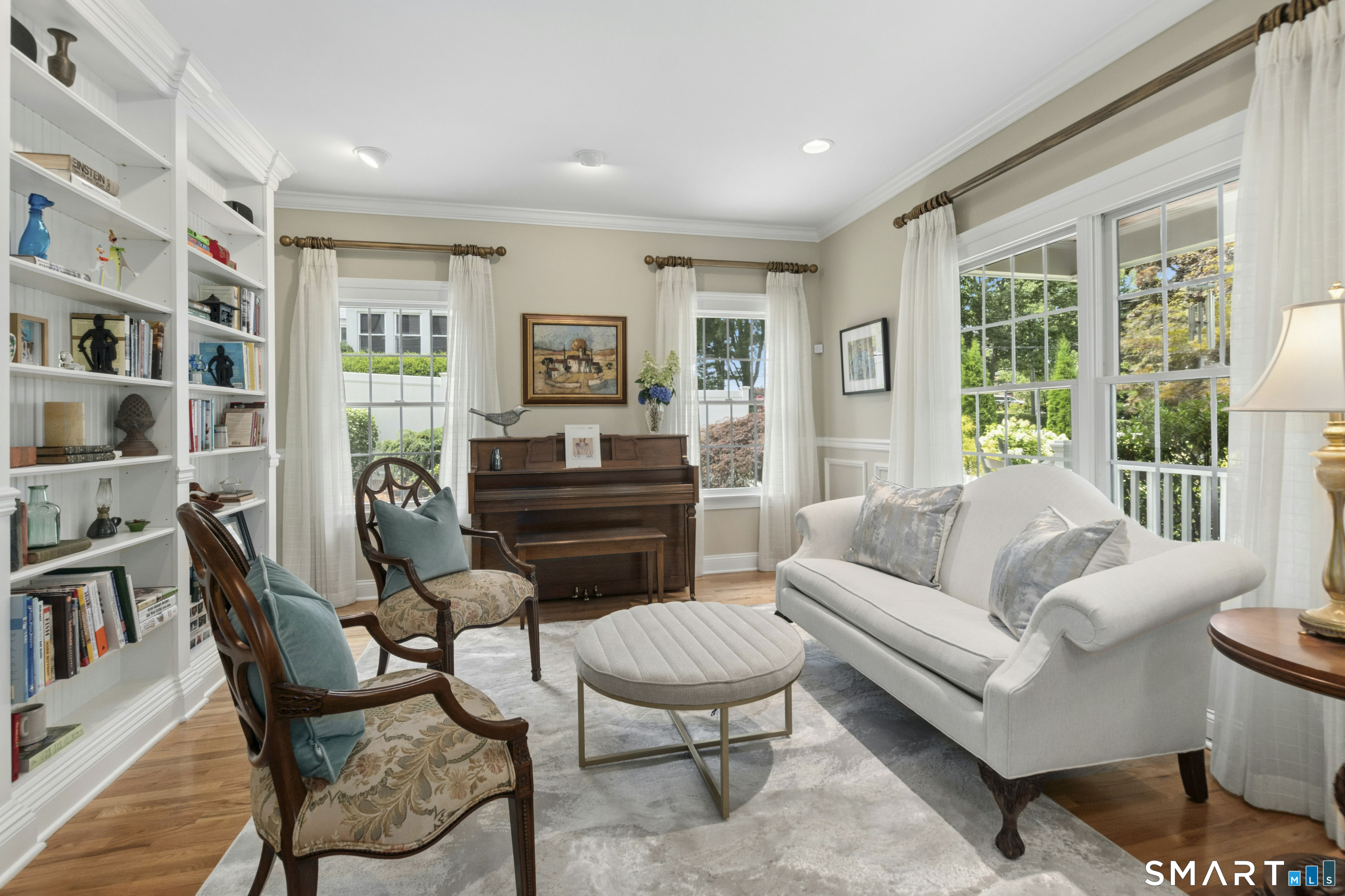 43 Catoonah Street Ridgefield, CT 06877 - Photo 5 of 40