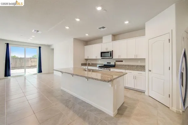 $679,990 | 4050 Kenwood Circle, Oakley, CA 94561