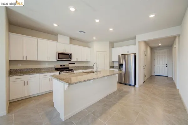 $679,990 | 4050 Kenwood Circle, Oakley, CA 94561