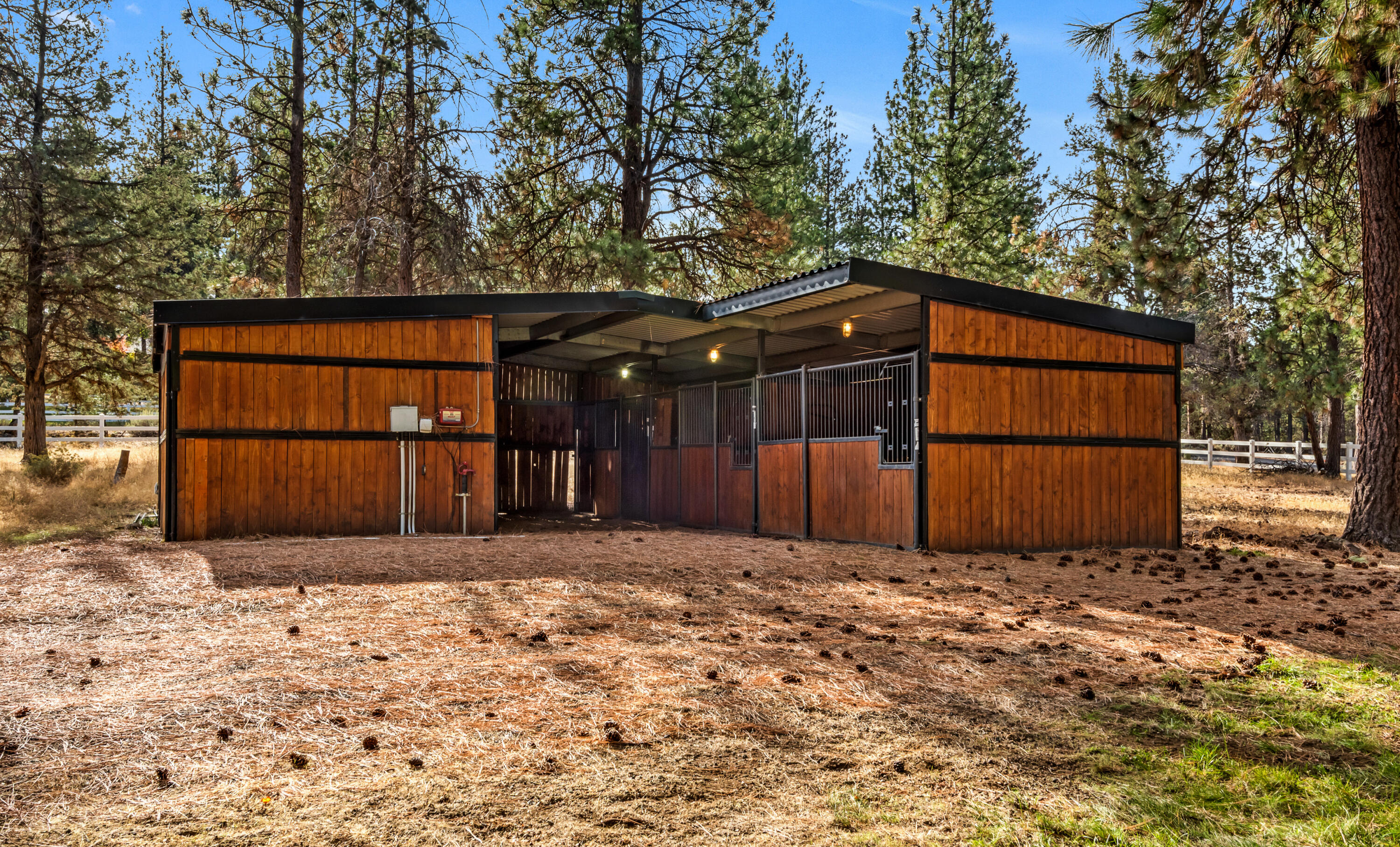 69550 Deer Ridge Road Sisters, OR 97759 - Photo 66 of 69 62