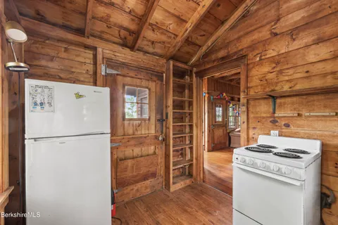 $675,000 | 172 Blythewood Drive, Pittsfield, MA 01201