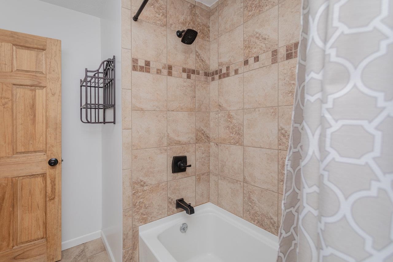 159 Park View Shenandoah, VA 22849 - Photo 20 of 70 a bathroom with a bathtub and shower