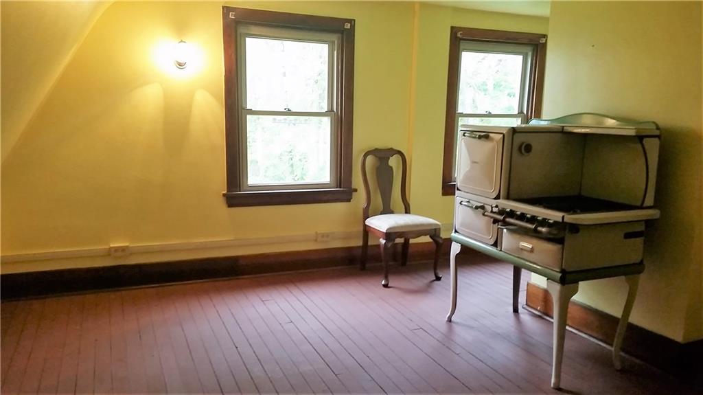 343 Roosevelt Road Pittsburgh, PA 15237 - Photo 23 of 25 Gallery Image 23