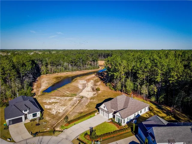$590,000 | 20628 La Mesa Court, Mandeville, LA 70471