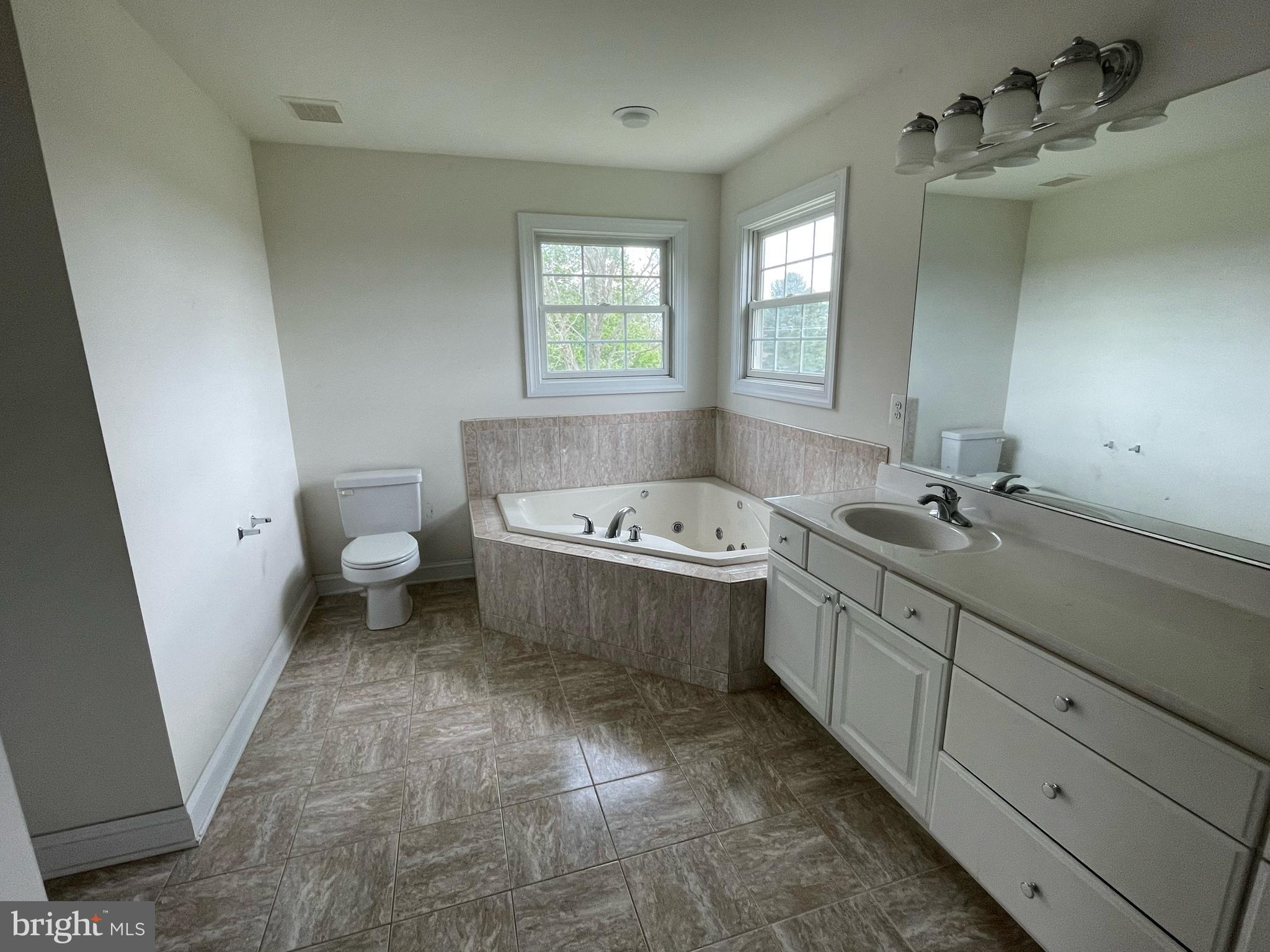 5112 Bushey Road Sykesville, MD 21784 - Photo 10 of 12 Gallery Image 10