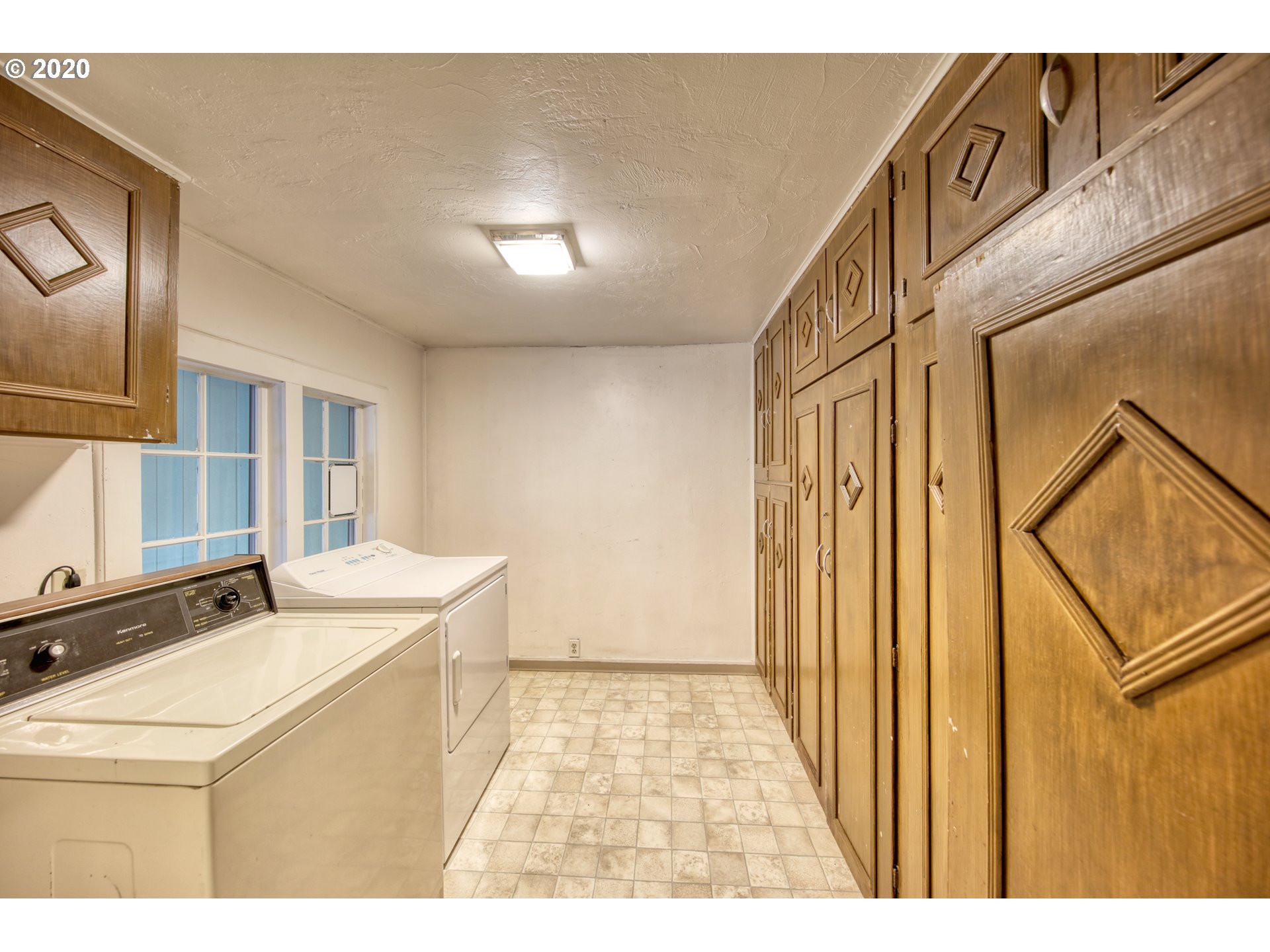 1147 7th Street Springfield, OR 97477 - Photo 12 of 32