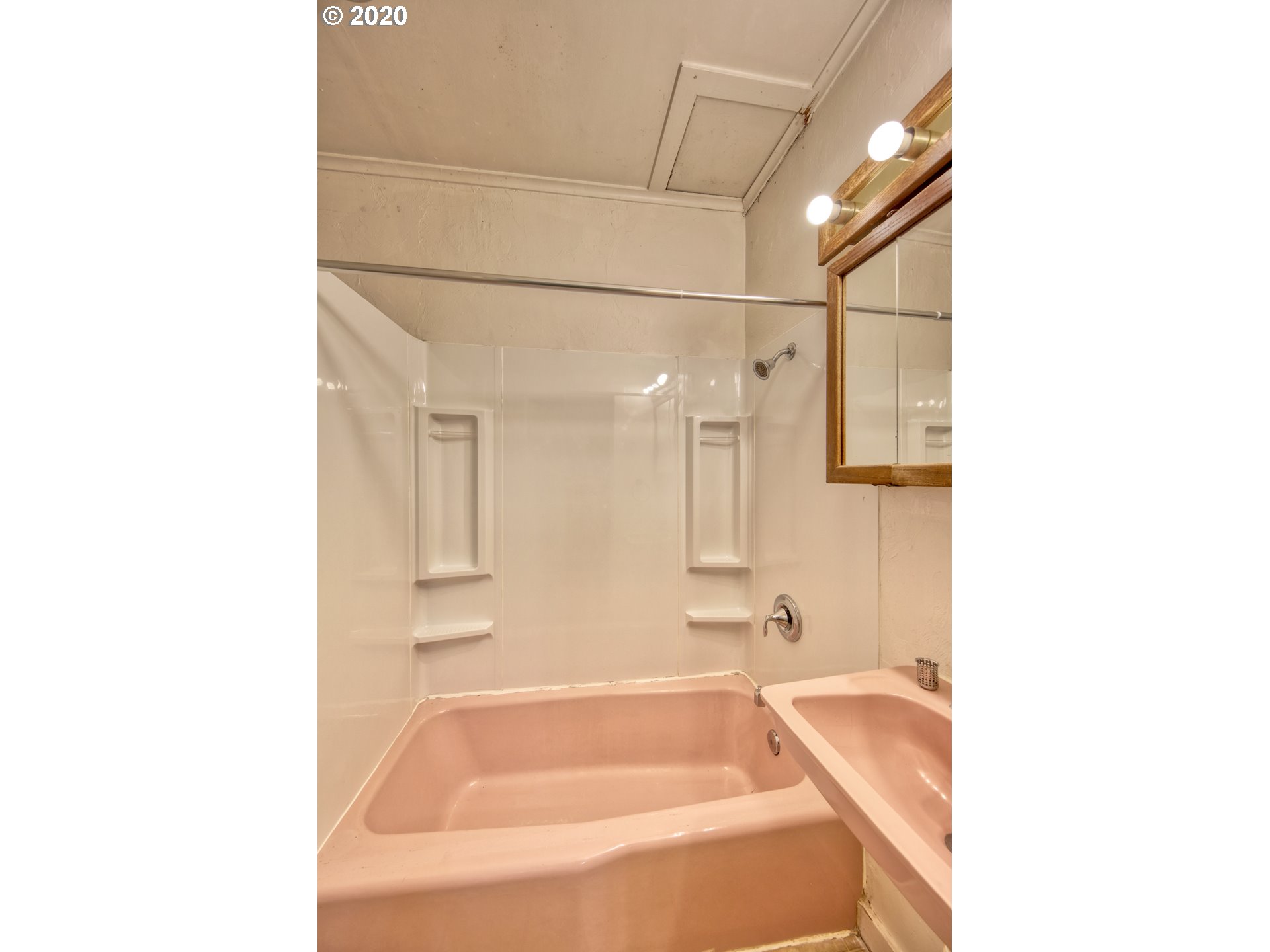 1147 7th Street Springfield, OR 97477 - Photo 15 of 32
