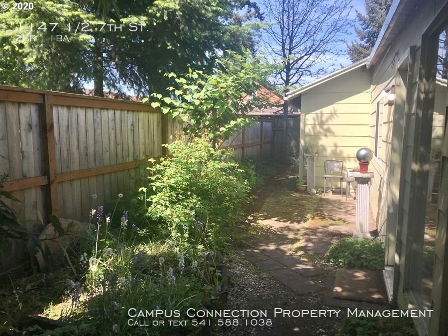 1147 7th Street Springfield, OR 97477 - Photo 31 of 32