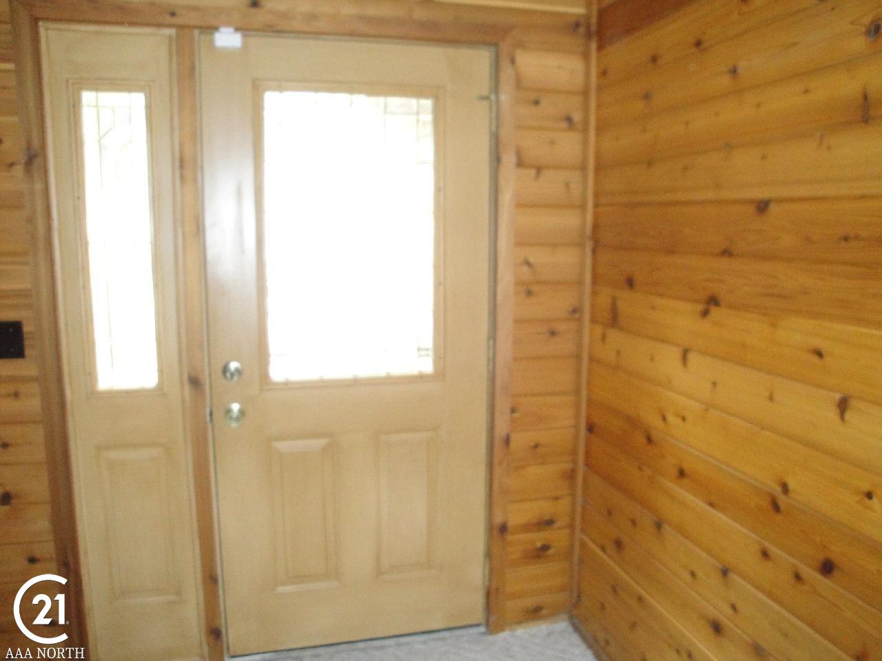 5115 Sandhill Road Almont, MI 48003 - Photo 6 of 20 Foyer