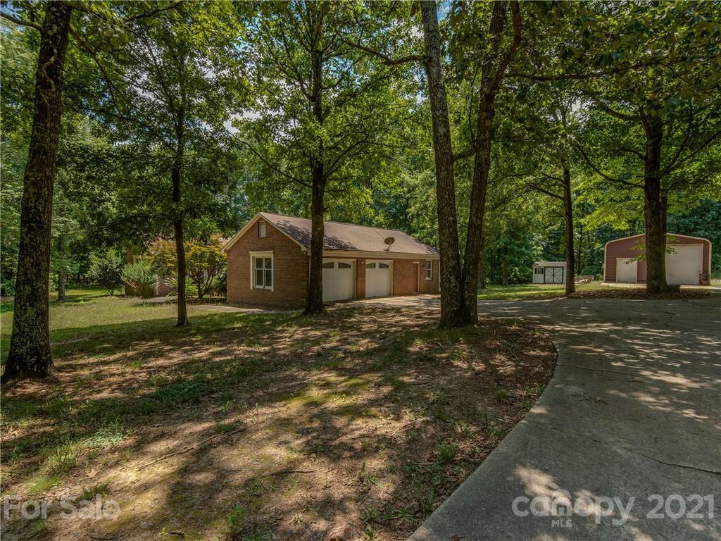 2718 James Hamilton Road Monroe, NC 28110 - Photo 5 of 43 Gallery Image 5