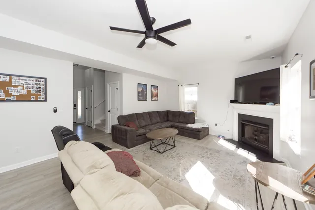 $2,350 | 122 Red Cypress Drive, Goose Creek, SC 29445