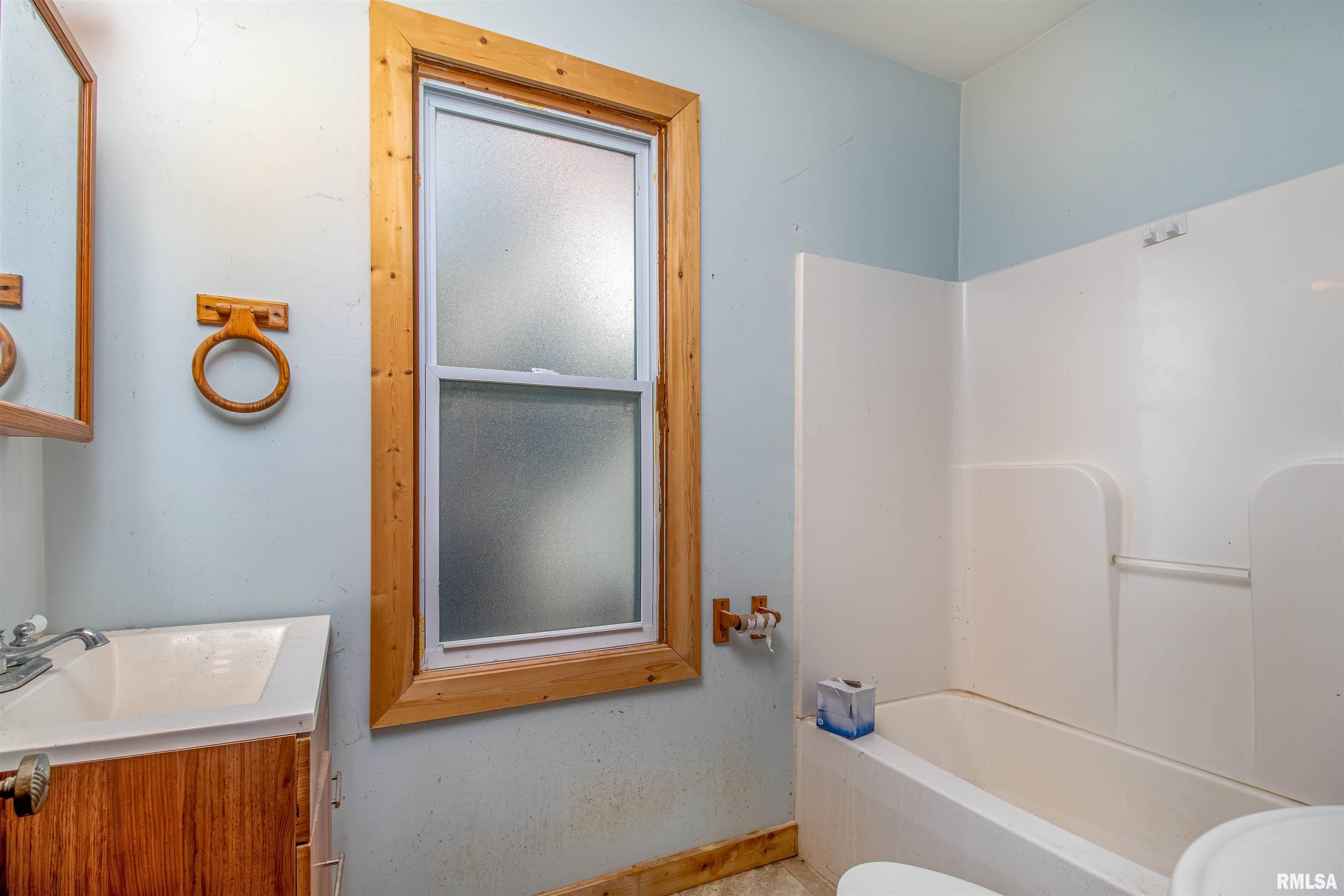 900 North 3rd Street Clinton, IA 52732 - Photo 13 of 18 Gallery Image 13