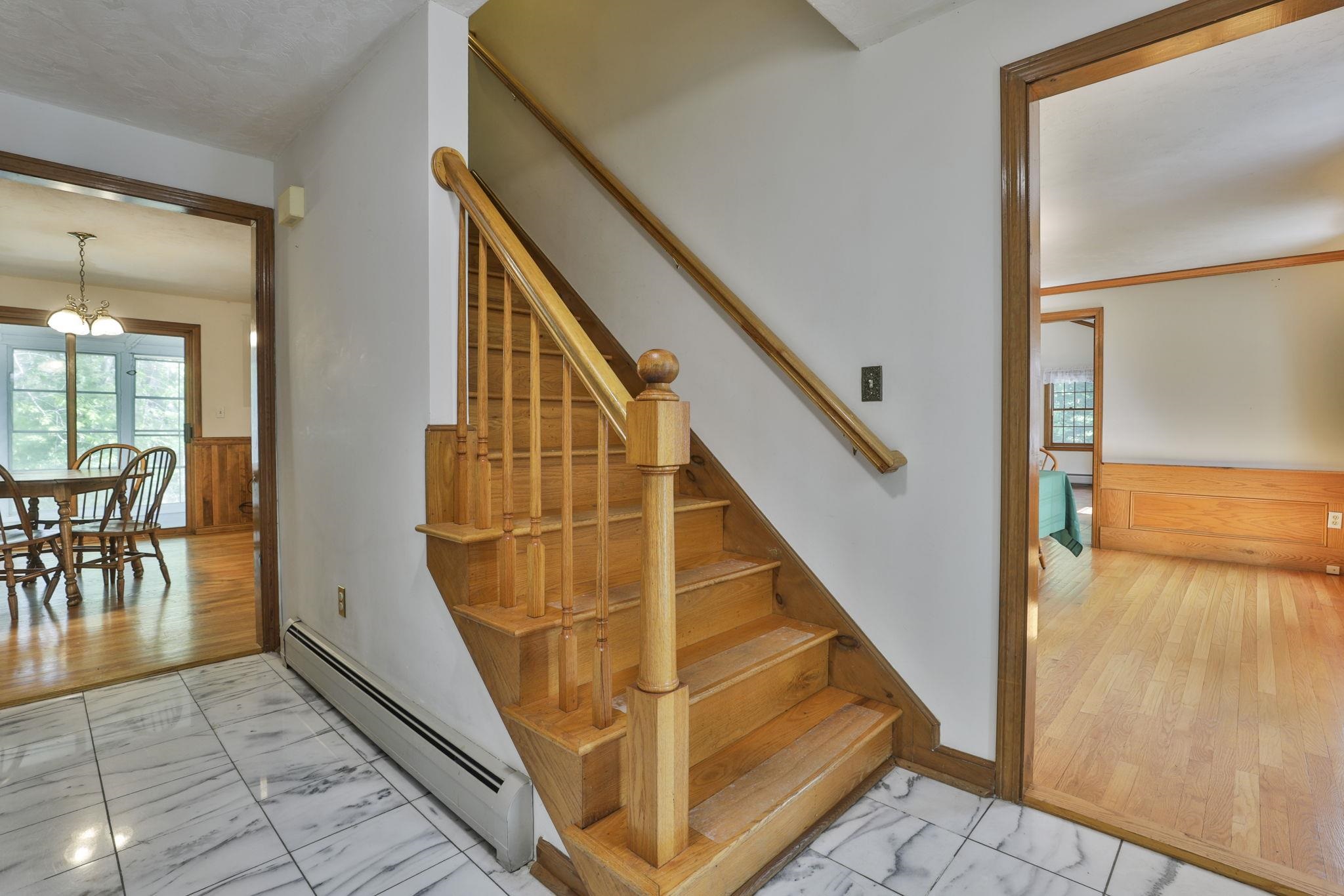 69 Stowell Road Bedford, NH 03110 - Photo 3 of 46
