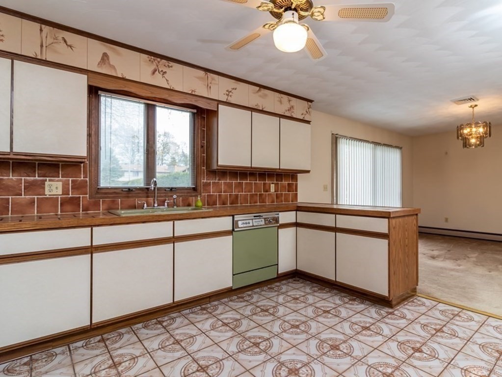 520 Norman Street Fall River, MA 02721 - Photo 18 of 40 Gallery Image 18