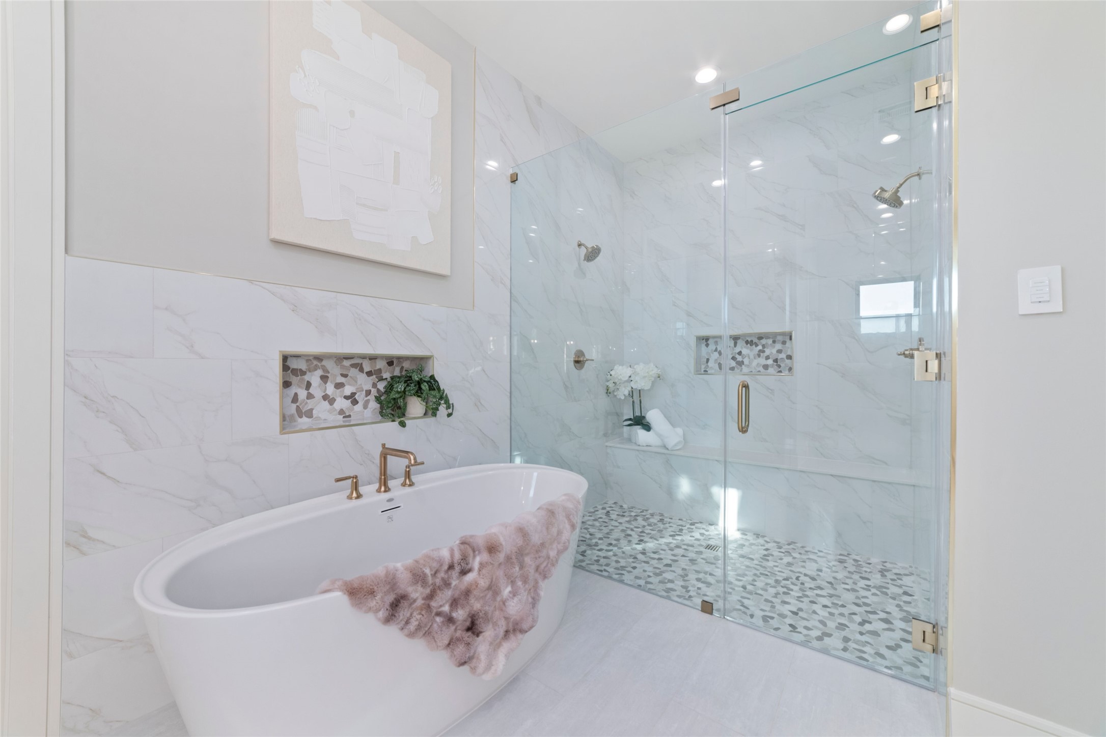 14130 Ripple Ridge Drive Willis, TX 77318 - Photo 31 of 38 a bathroom with a bathtub and shower