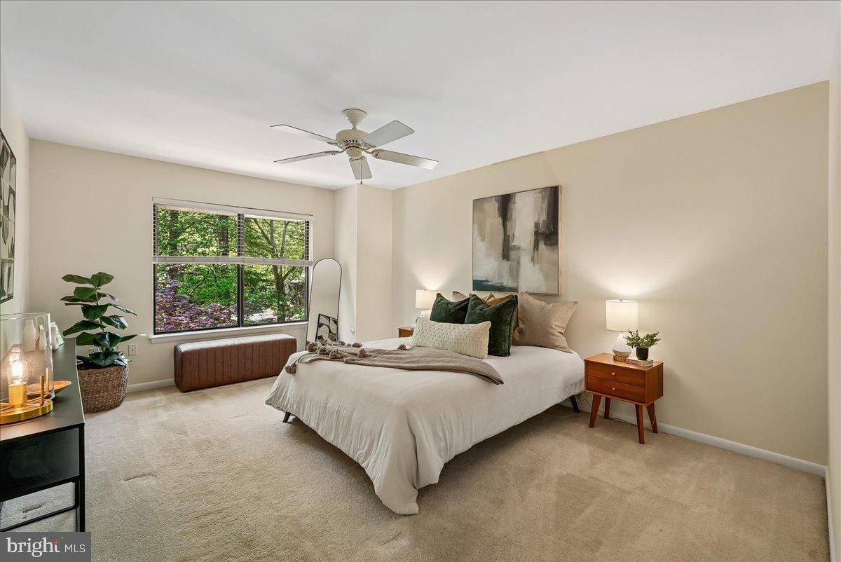 2024 Swans Neck Way Reston, VA 20191 - Photo 16 of 42 Primary Bedroom