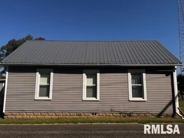 $69,900 | 403 North 3rd Street, Cuba, IL 61427