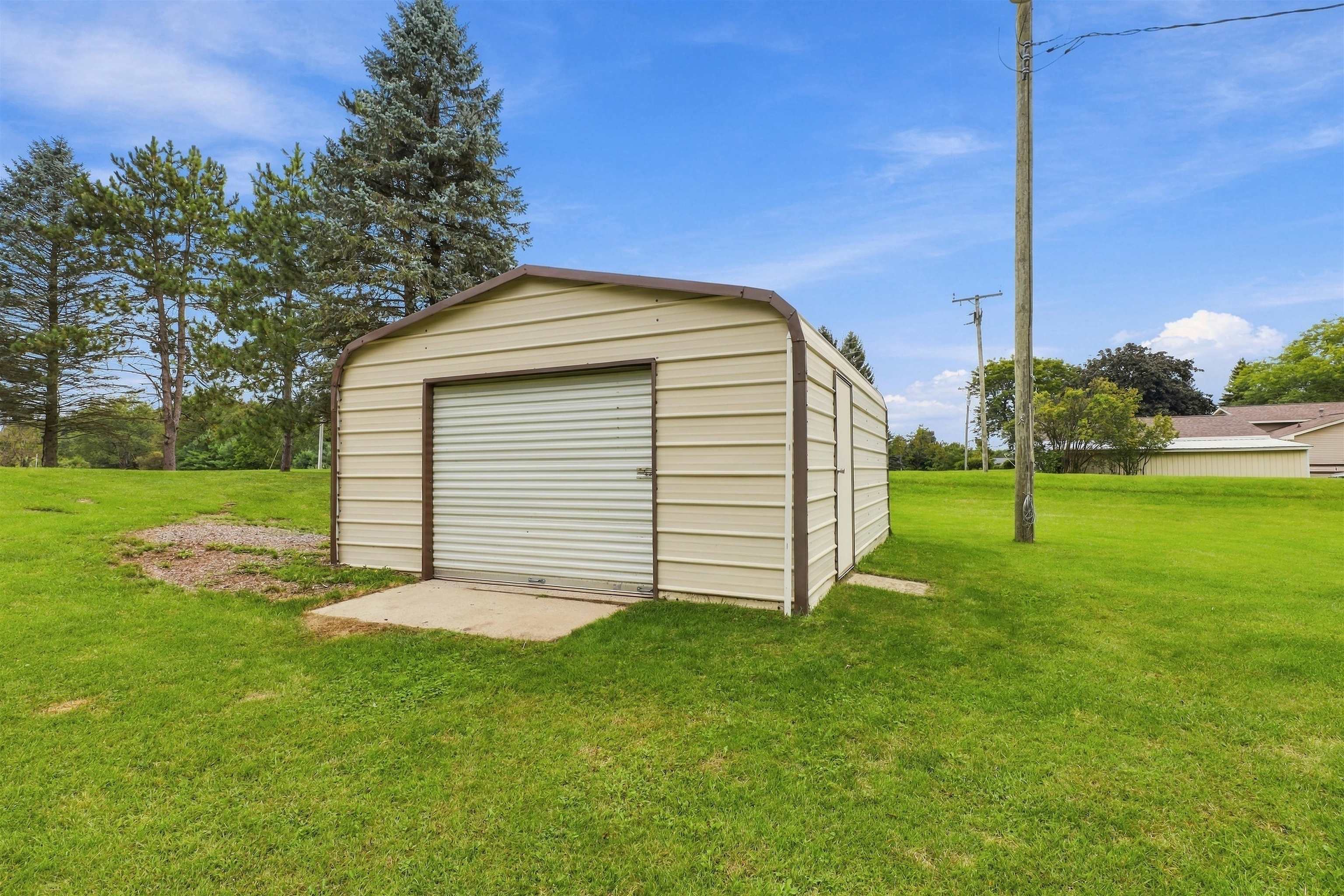 7275 Hall Road Davisburg, MI 48350 - Photo 6 of 60 Gallery Image 6