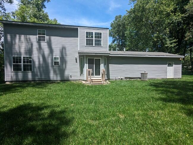 10546 Culver Road Brighton, MI 48114 - Photo 21 of 22 Back view of property