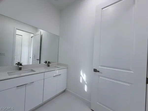 $2,250 | 477 Rayford Street, Lehigh Acres, FL 33974