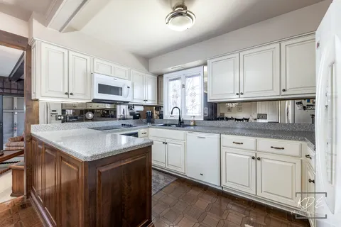 $699,000 | 1127 Thunderbird Lane, Naperville, IL 60563