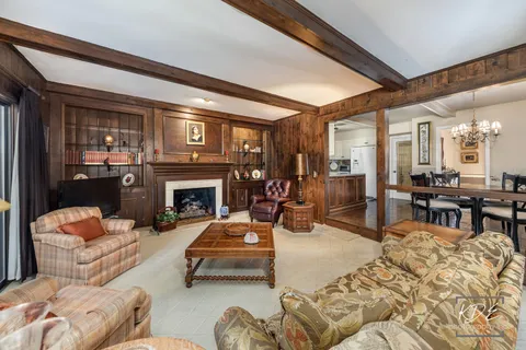 $699,000 | 1127 Thunderbird Lane, Naperville, IL 60563