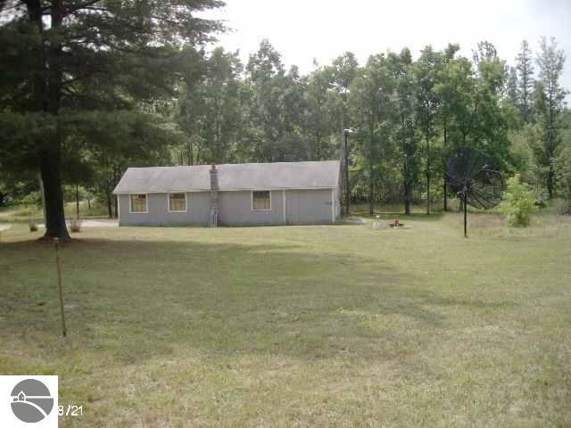 4071 North 41 Road Manton, MI 49663 - Photo 13 of 14 1696845-13.JPG