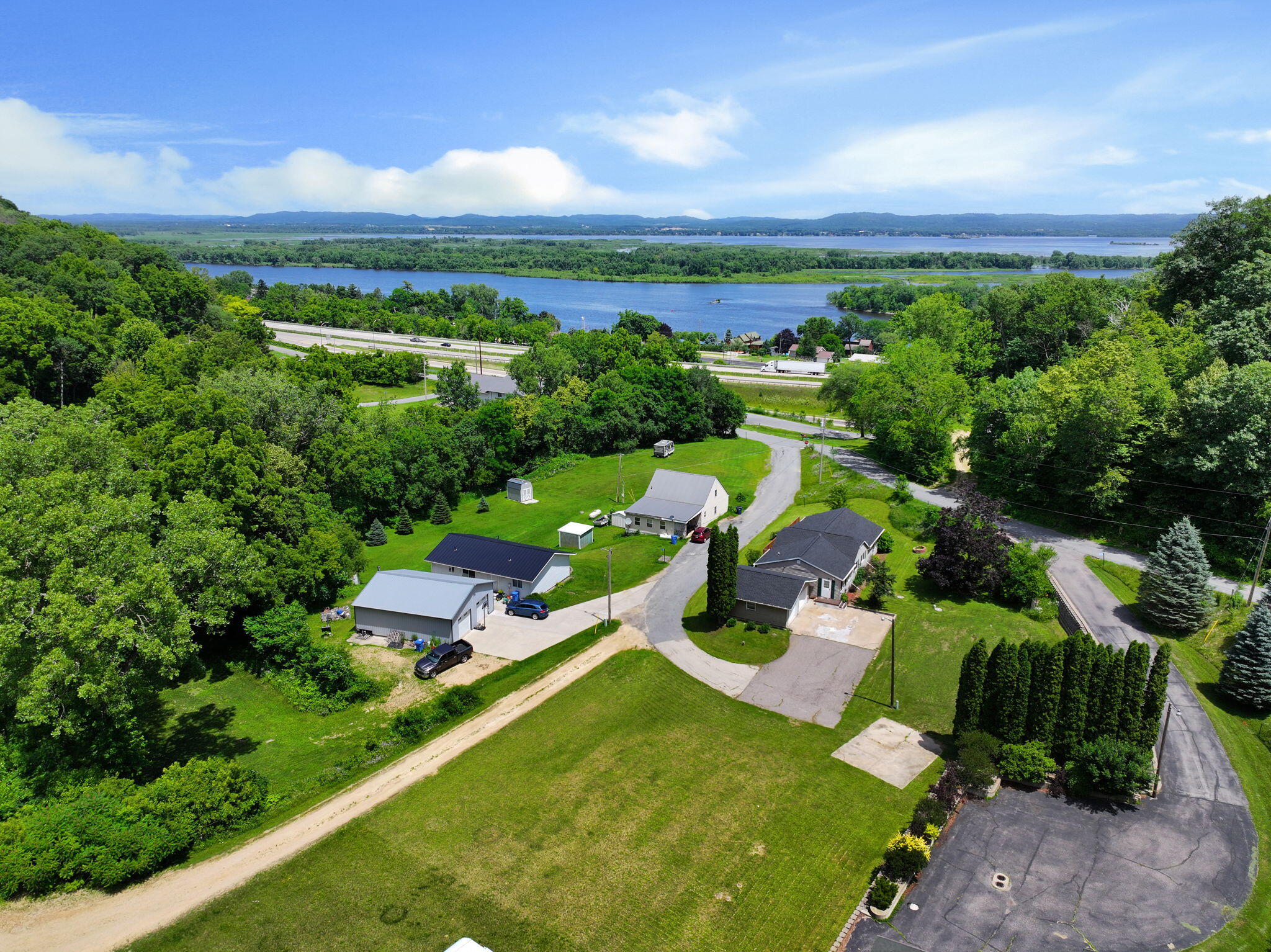 46825 Oak Hill Road Dresbach, MN 55947 - Photo 23 of 25 Aerial