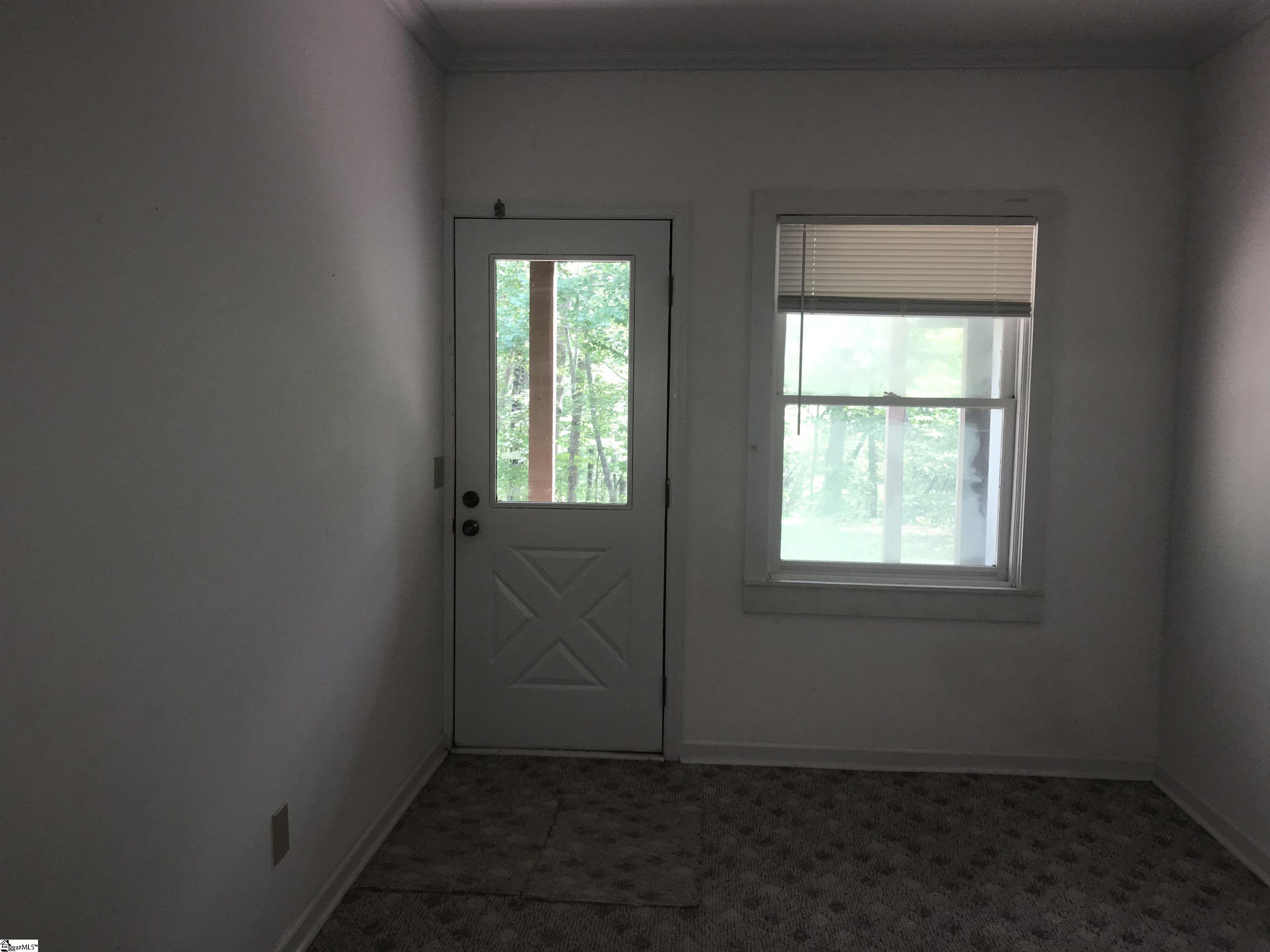 201 Doe Run Pickens, SC 29671 - Photo 22 of 31 Gallery Image 22