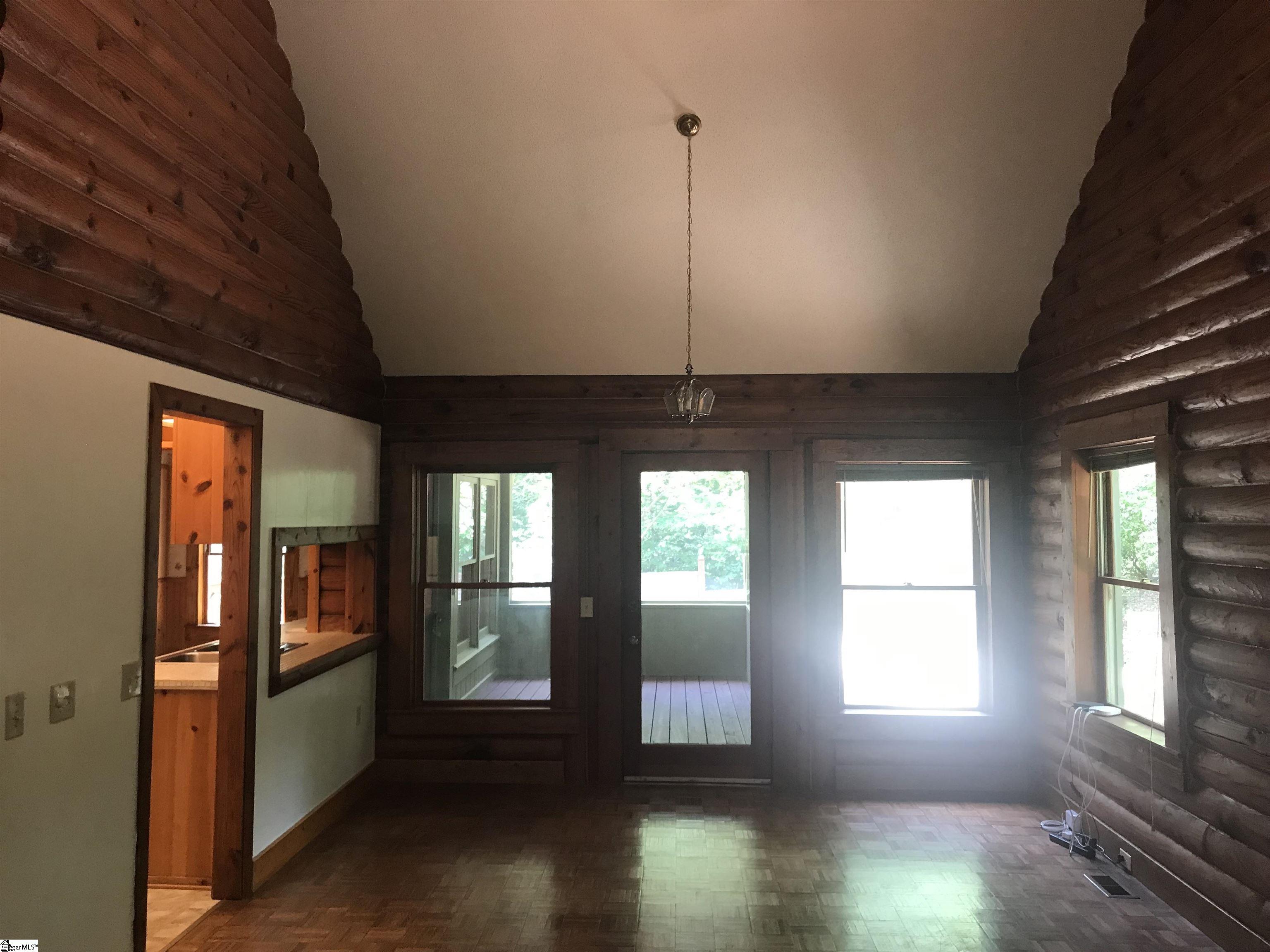 201 Doe Run Pickens, SC 29671 - Photo 8 of 31 Gallery Image 8