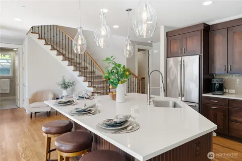 $2,700,000 | 13424 Northeast 80th Street, Redmond, WA 98052