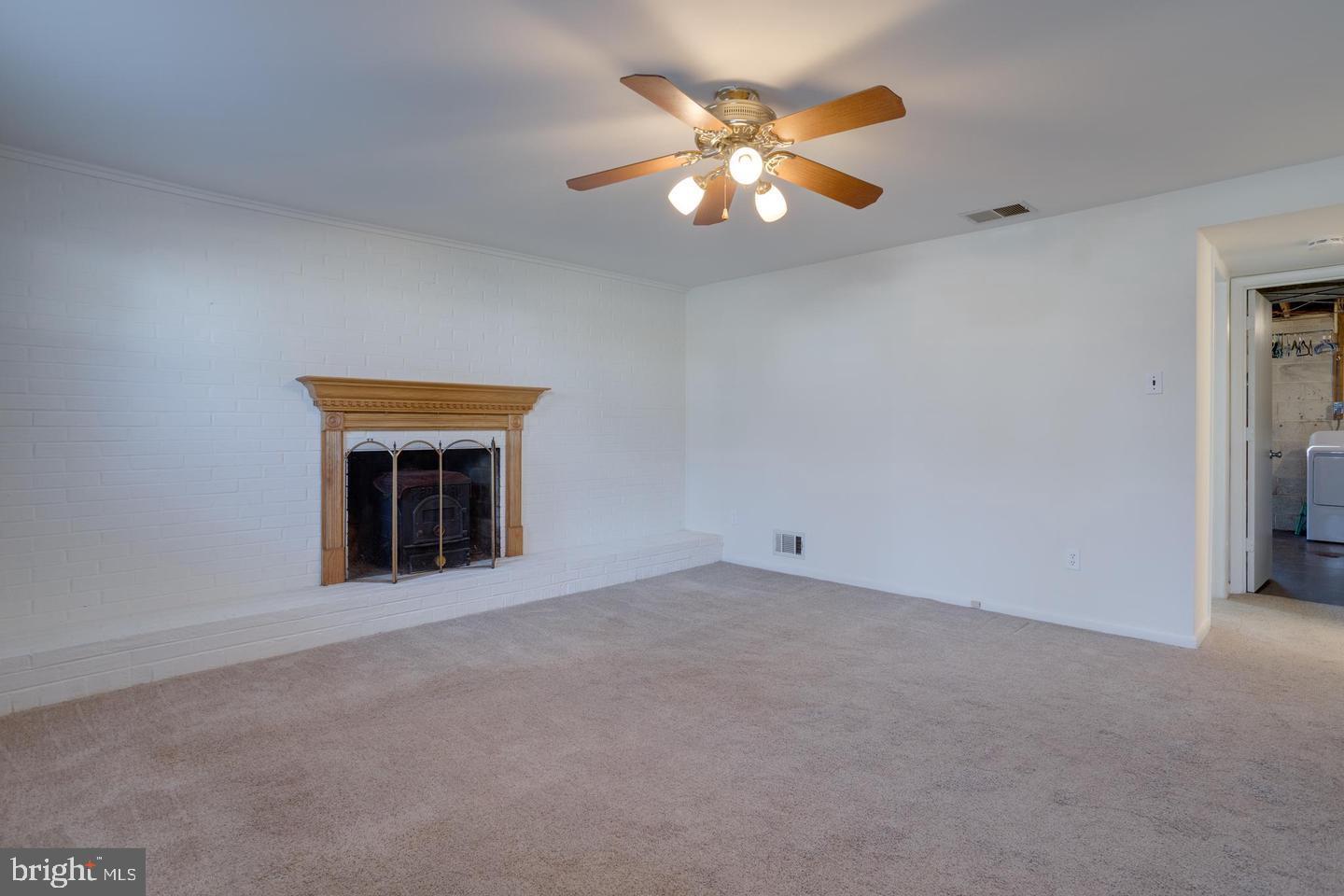 7117 Hadlow Court Springfield, VA 22152 - Photo 28 of 36