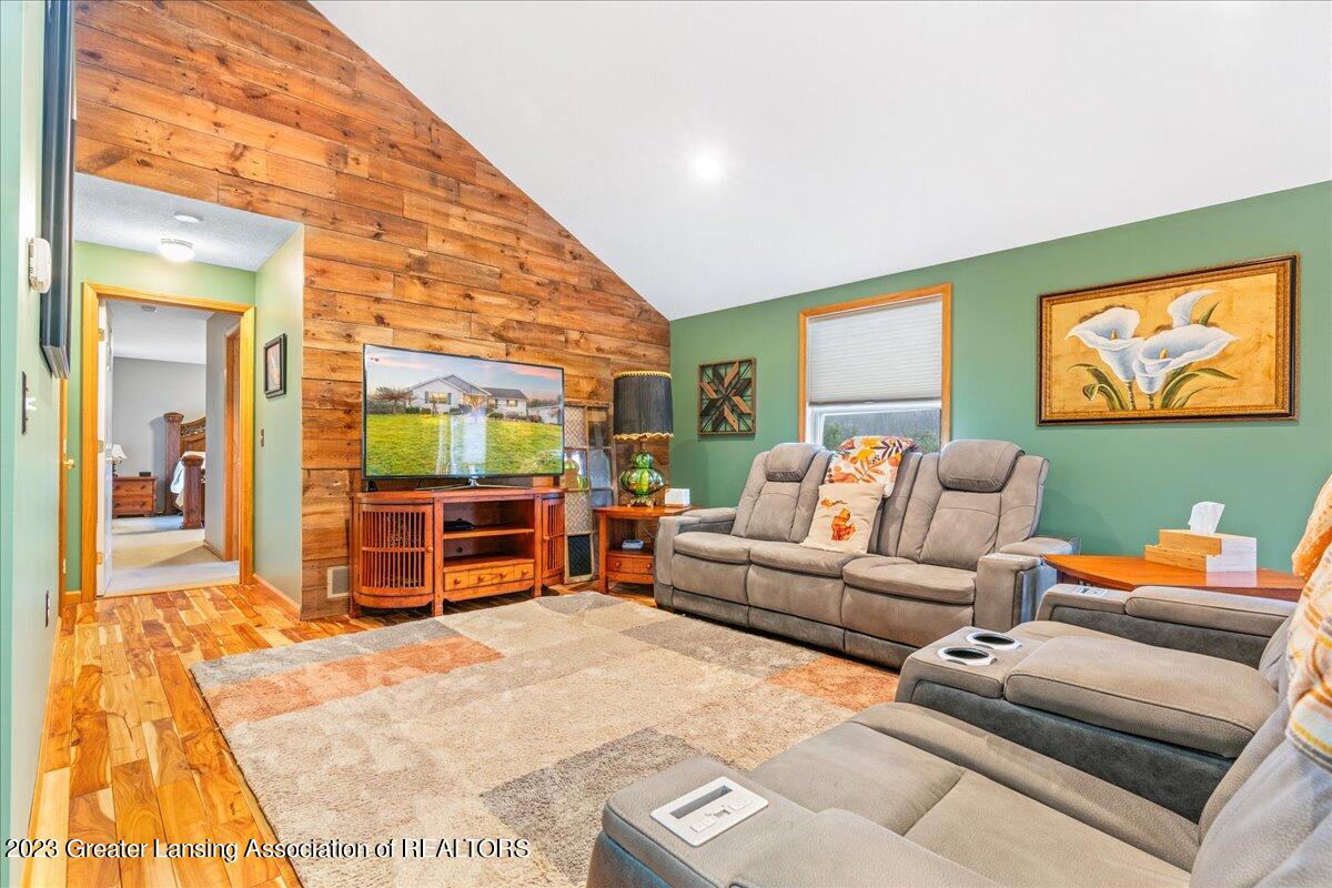 4589 Stone Road Onondaga, MI 49264 - Photo 15 of 51 18-Media Jett-44