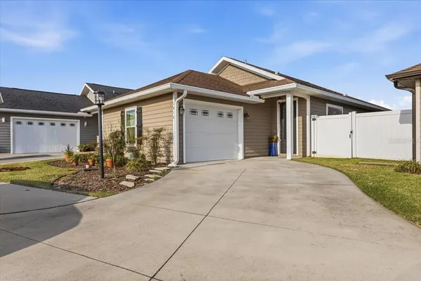 $275,000 | 1810 Southwest 246th Drive, Newberry, FL 32669