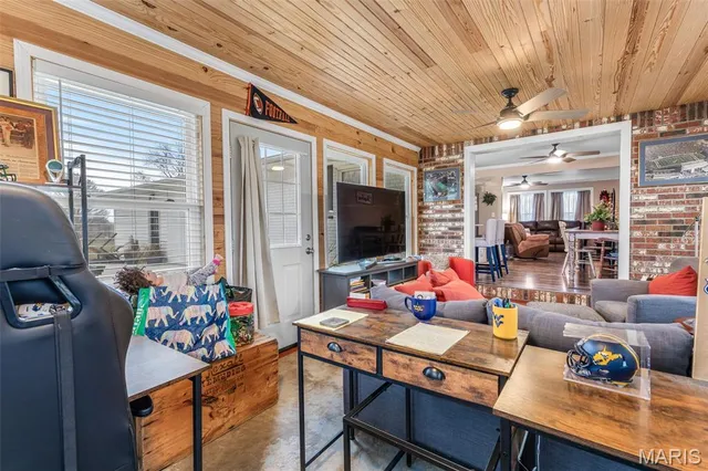 $250,000 | 10108 Grassy Meadow Lane, Potosi, MO 63664