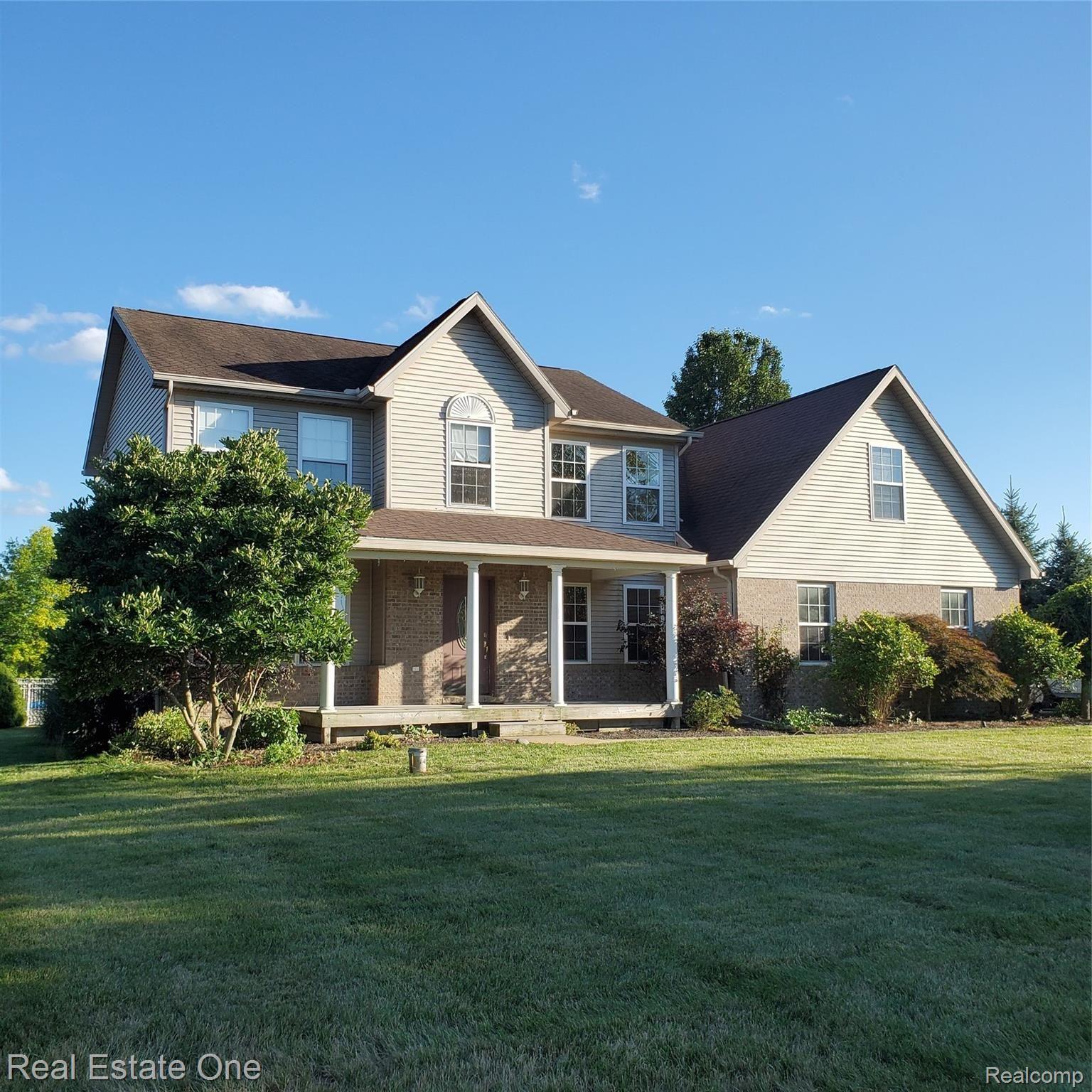 2631 Clivedon Road Howell, MI 48843 - Photo 2 of 32 Lovely Colonial