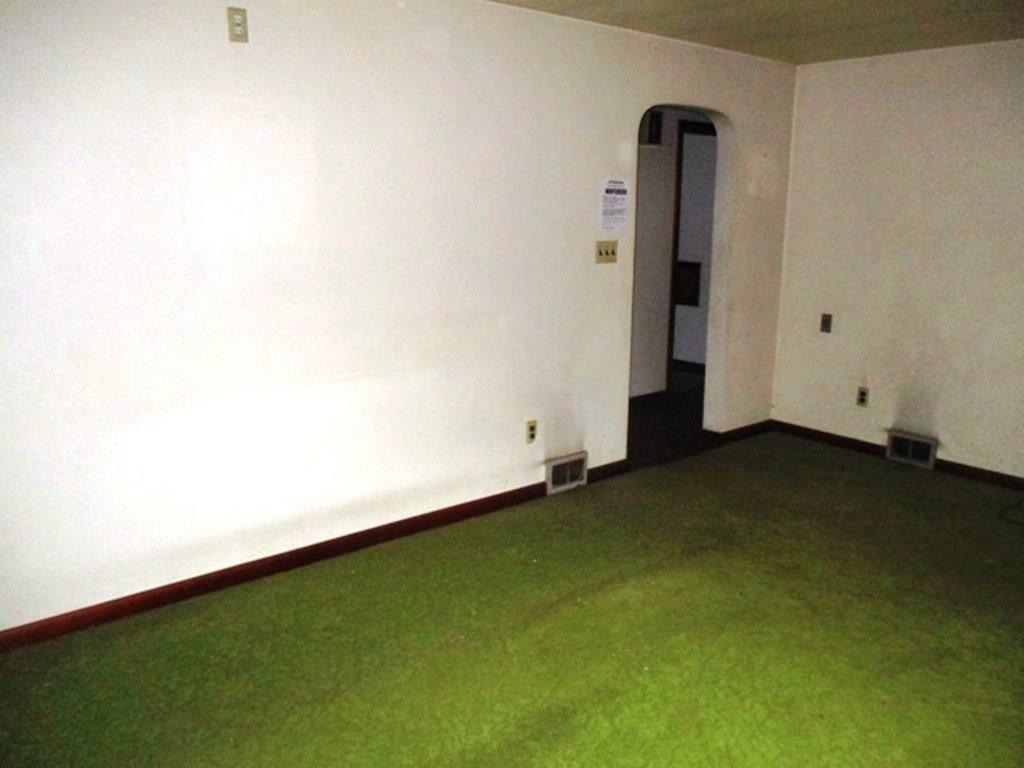 901 Baileys Run Road Tarentum, PA 15084 - Photo 5 of 24
