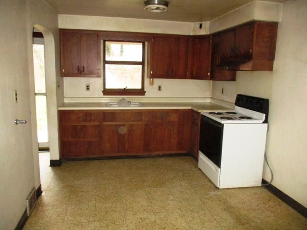 901 Baileys Run Road Tarentum, PA 15084 - Photo 9 of 24