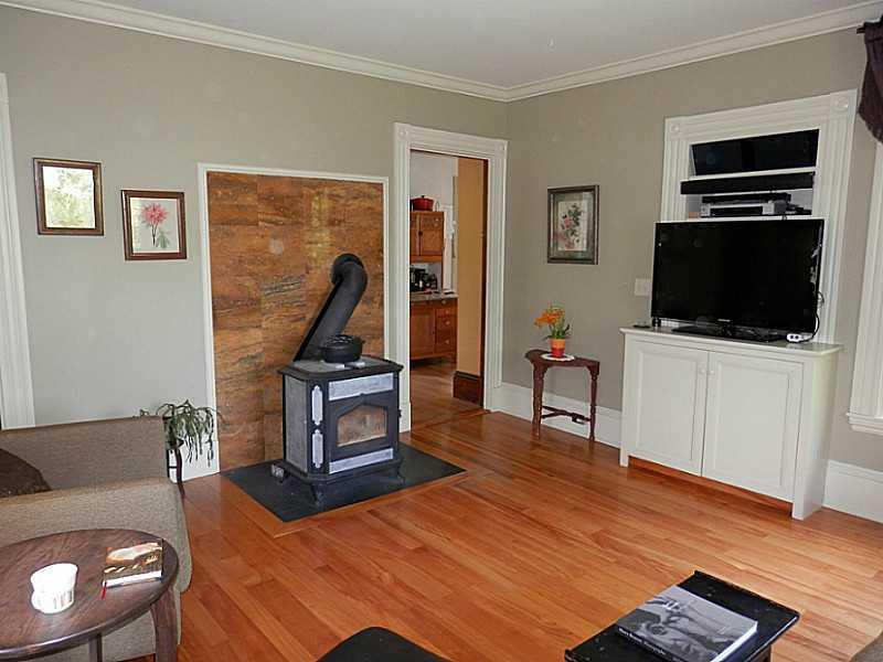 99 Main Street Tenants Harbor, ME 04860 - Photo 23 of 35 Living Room.