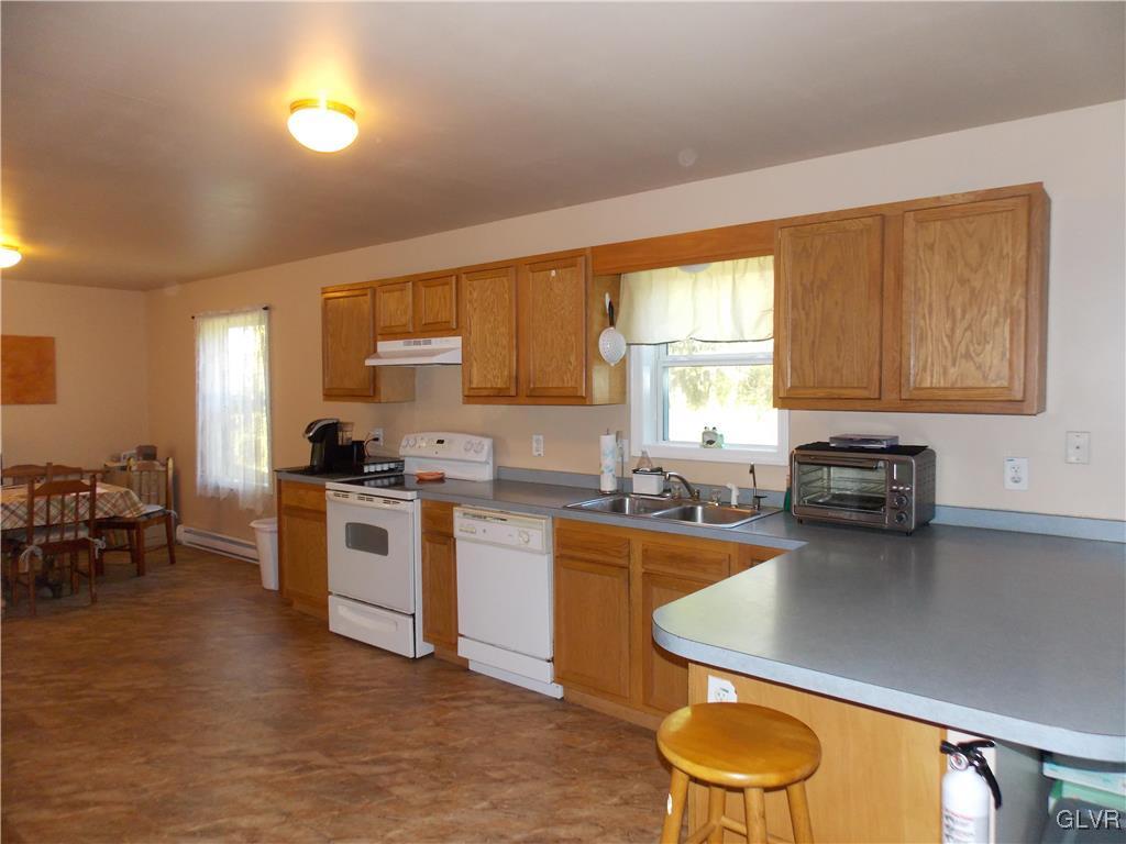 117 Yellow Run Road Jim Thorpe, PA 18229 - Photo 3 of 14 Gallery Image 3