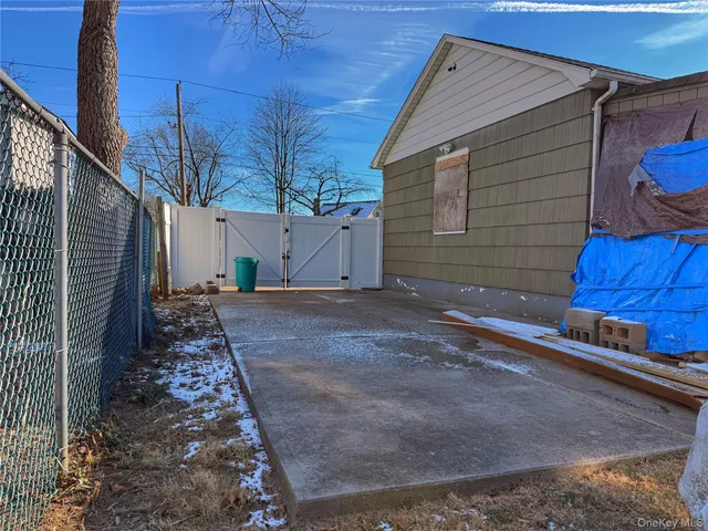 $437,500 | 20 Bogota Road, Mastic Beach, NY 11951