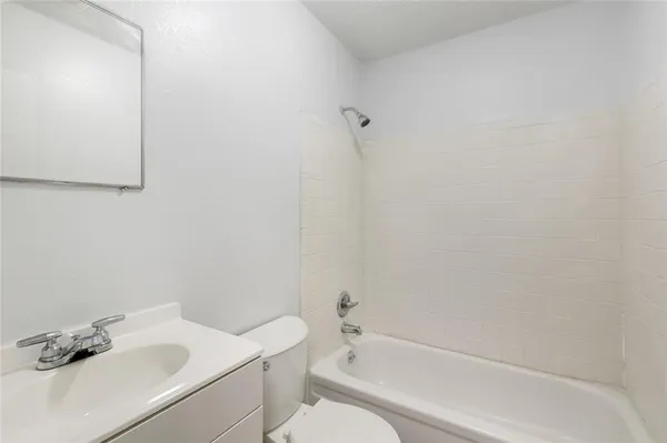 $429,900 | 6001-07 Tullis Drive, New Orleans, LA 70131