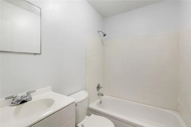 $440,000 | 6001-07 Tullis Drive, New Orleans, LA 70131